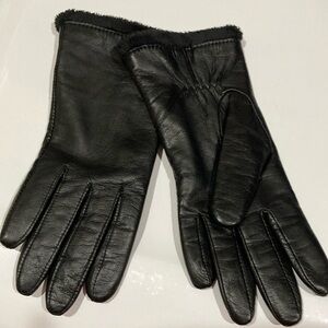 Black leather gloves